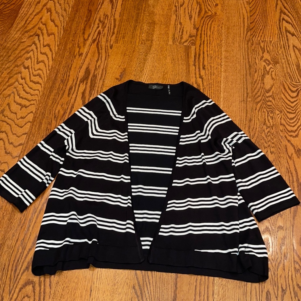 Black white cardigan